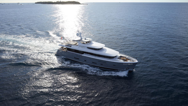 Bijoux by Moonen Yachts with naval architecture by Diana Yacht Design