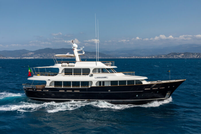 Robbie Bobby with exterior desgin by Diana Yacht Design