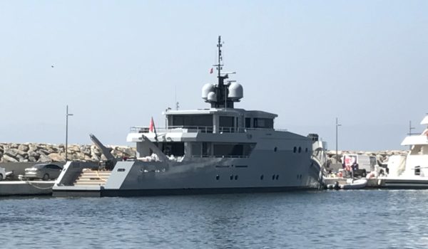 Esosh yacht with large aft deck