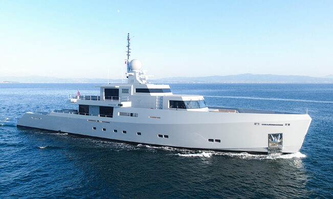 cyclone Cyclone by Tansu Yachts Bluebird concept by Diana Yacht Design