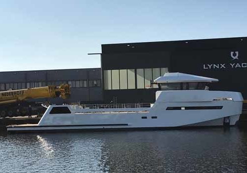 YXT launch in Nijkerk Launch of the YXT built by Lynx Yachts in Nijkerk