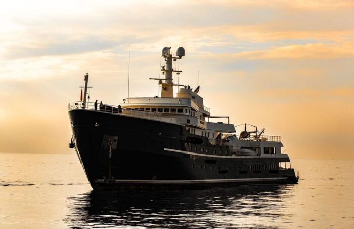 Aqua Lares, ex. Legend Yacht – photo by SuperyachtTimes Aqua Lares, ex. Legend Yacht - photo by SuperyachtTimes