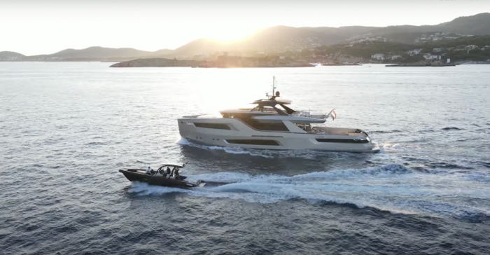 Lady Fleur - X-treme 105