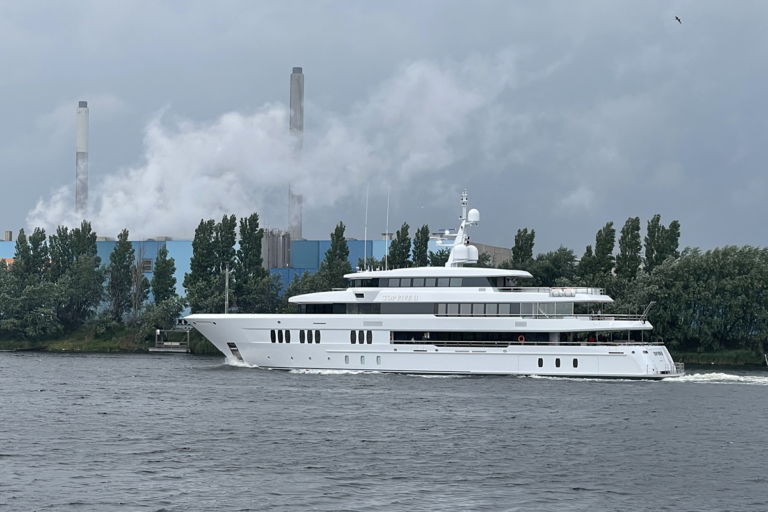 Top Five II in IJmuiden during sea trials Top Five II in IJmuiden