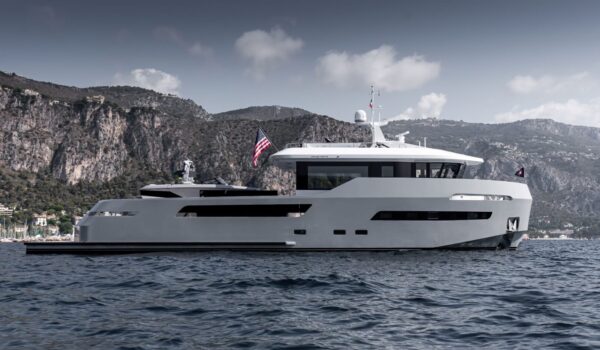 M/Y Avontuur - Crossover 27 by Lynx yachts