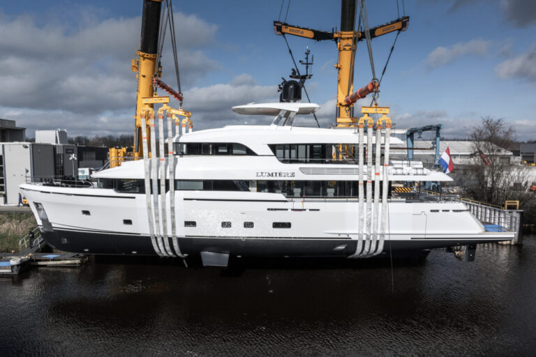 default Moonen YN203 - LUMIÈRE - launched