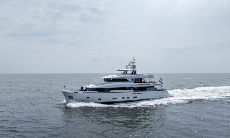 Moonen Yachts – Sea Trials MOONSHINE-2 – verkleind Moonshine - sea trials