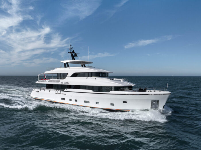 Ad Astra, the seventh Moonen Martinique