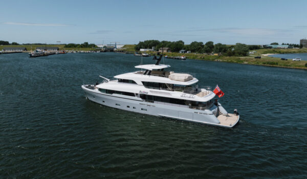 Lollipop - Moonen Martinque superyacht 37,40 meter. Naval Archirecture and Yacht engineering by Diana Yacht Design