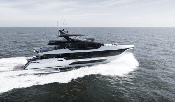 40 metre Motor yacht Shine